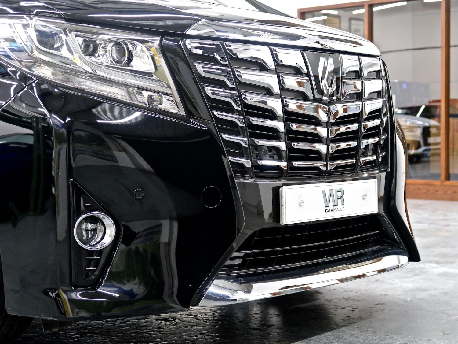 Used Toyota Alphard 2024 for sale - 77001659: Photo 51