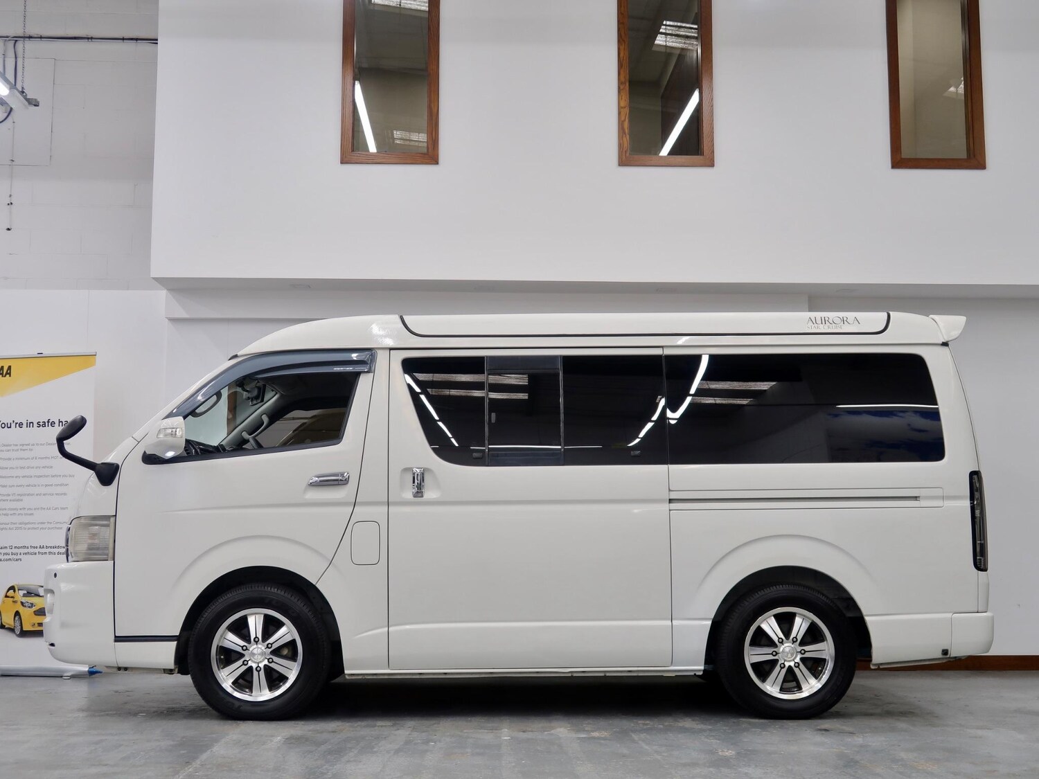 Used Toyota HiAce for sale - 77574836: Photo 8