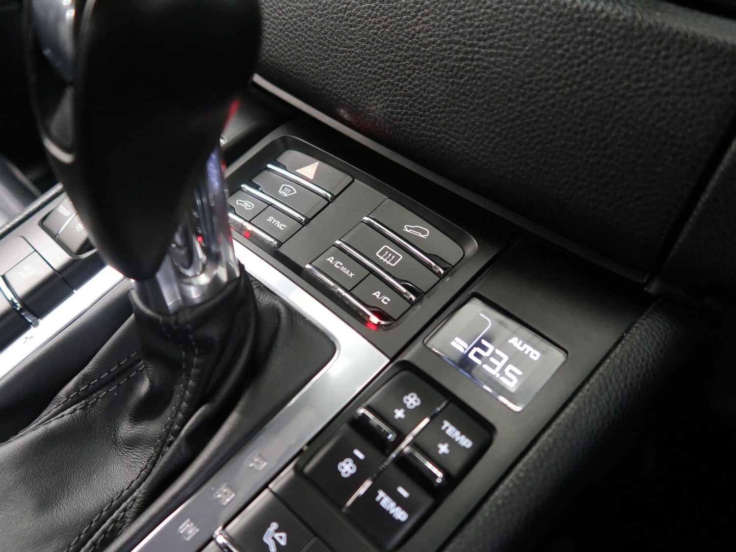 Used Porsche Macan for sale - 76512637: Photo 16