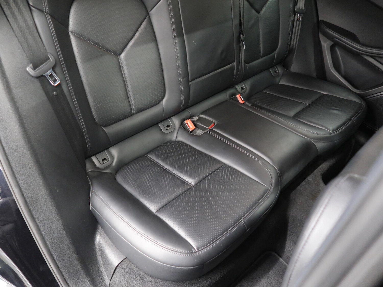 Used Porsche Macan for sale - 76512637: Photo 25