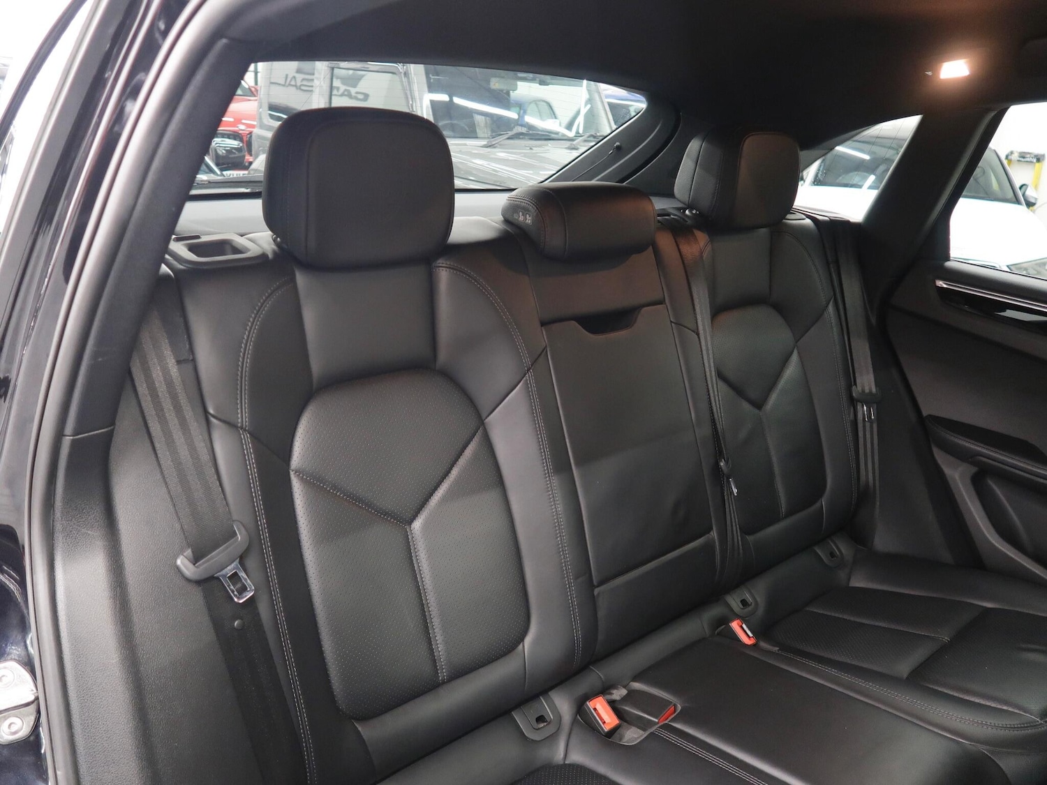 Used Porsche Macan for sale - 76512637: Photo 26