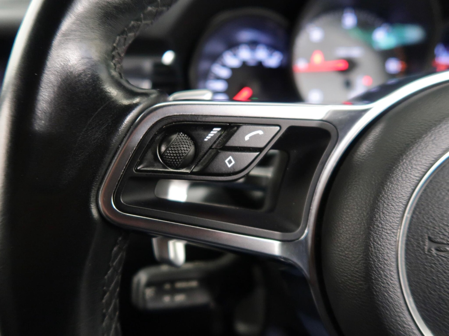 Used Porsche Macan for sale - 76512637: Photo 30