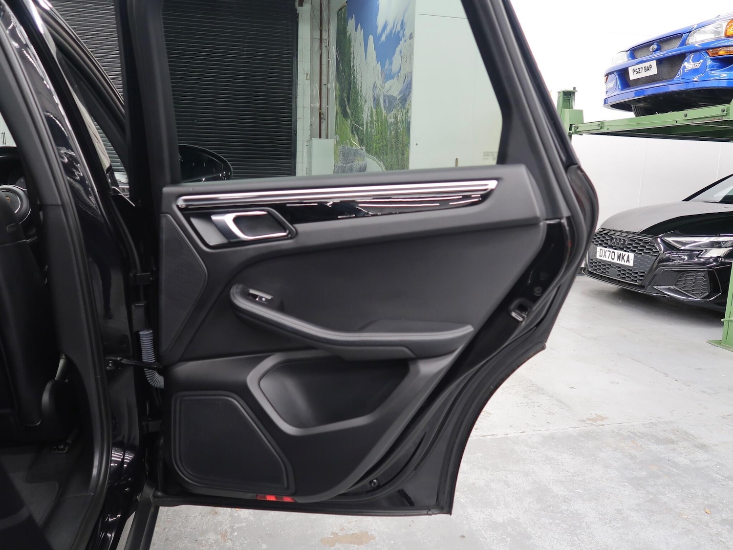 Used Porsche Macan for sale - 76512637: Photo 38