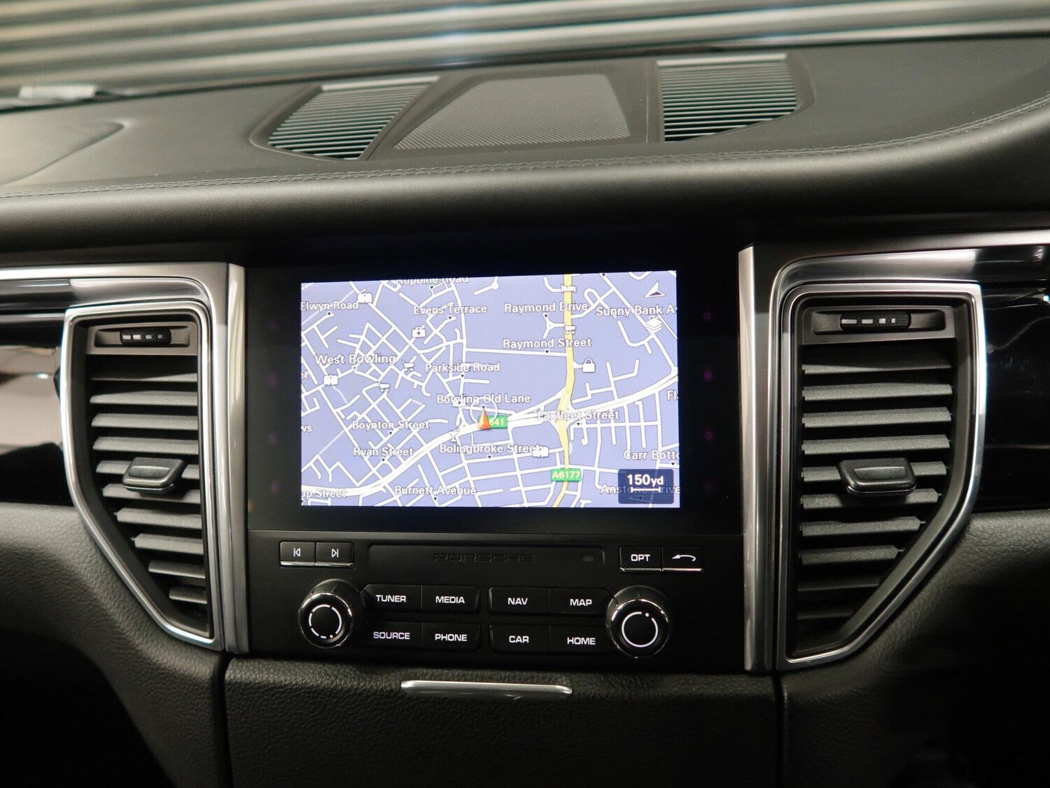 Used Porsche Macan for sale - 76512637: Photo 44