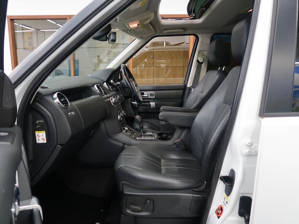 Used Land Rover Discovery 4 2013 for sale - 74323966: Photo 22