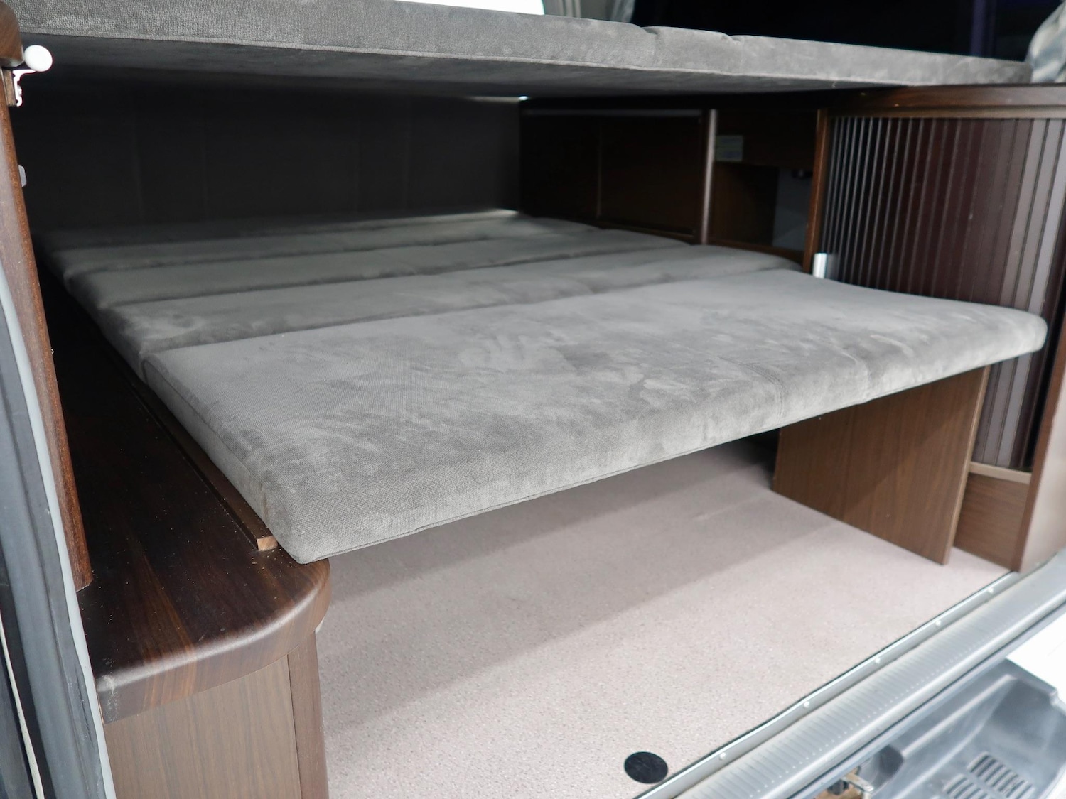 Used Toyota HiAce 2025 for sale - 77001649: Photo 33