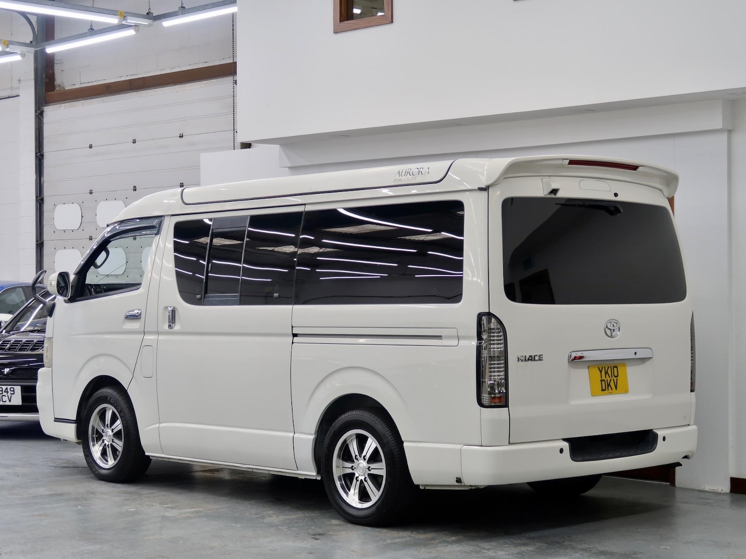Used Toyota HiAce 2025 for sale - 77001649: Photo 4