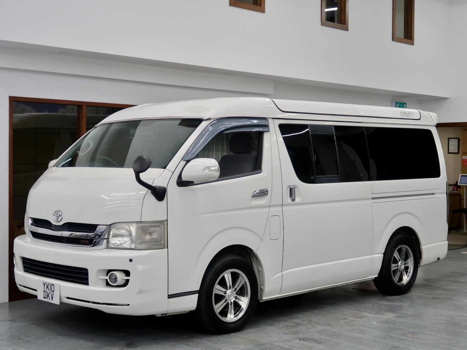 Used Toyota HiAce 2025 for sale - 77001649: Photo 5