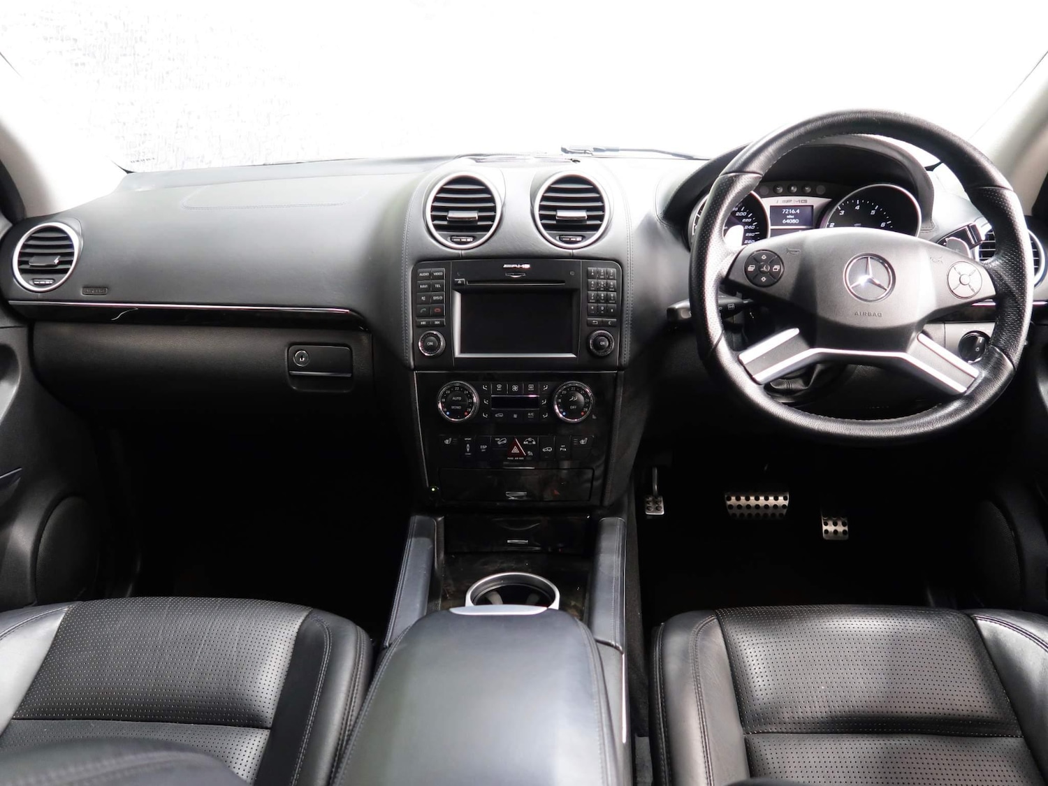 Vehicle 33