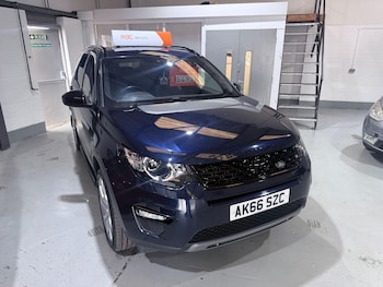 Used Land Rover Discovery Sport 2016 for sale - 79452947: Photo