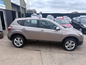 Used Nissan Qashqai 2010 for sale - 79387427: Photo