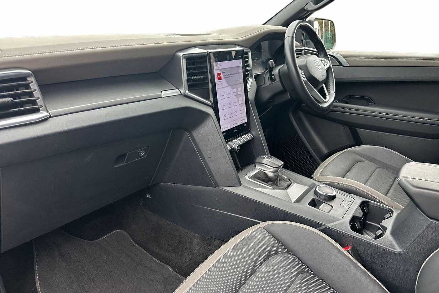 Used Volkswagen Amarok 2024 for sale - 77193331: Photo 2