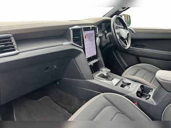 Used Volkswagen Amarok 2024 for sale - 77193331: Photo