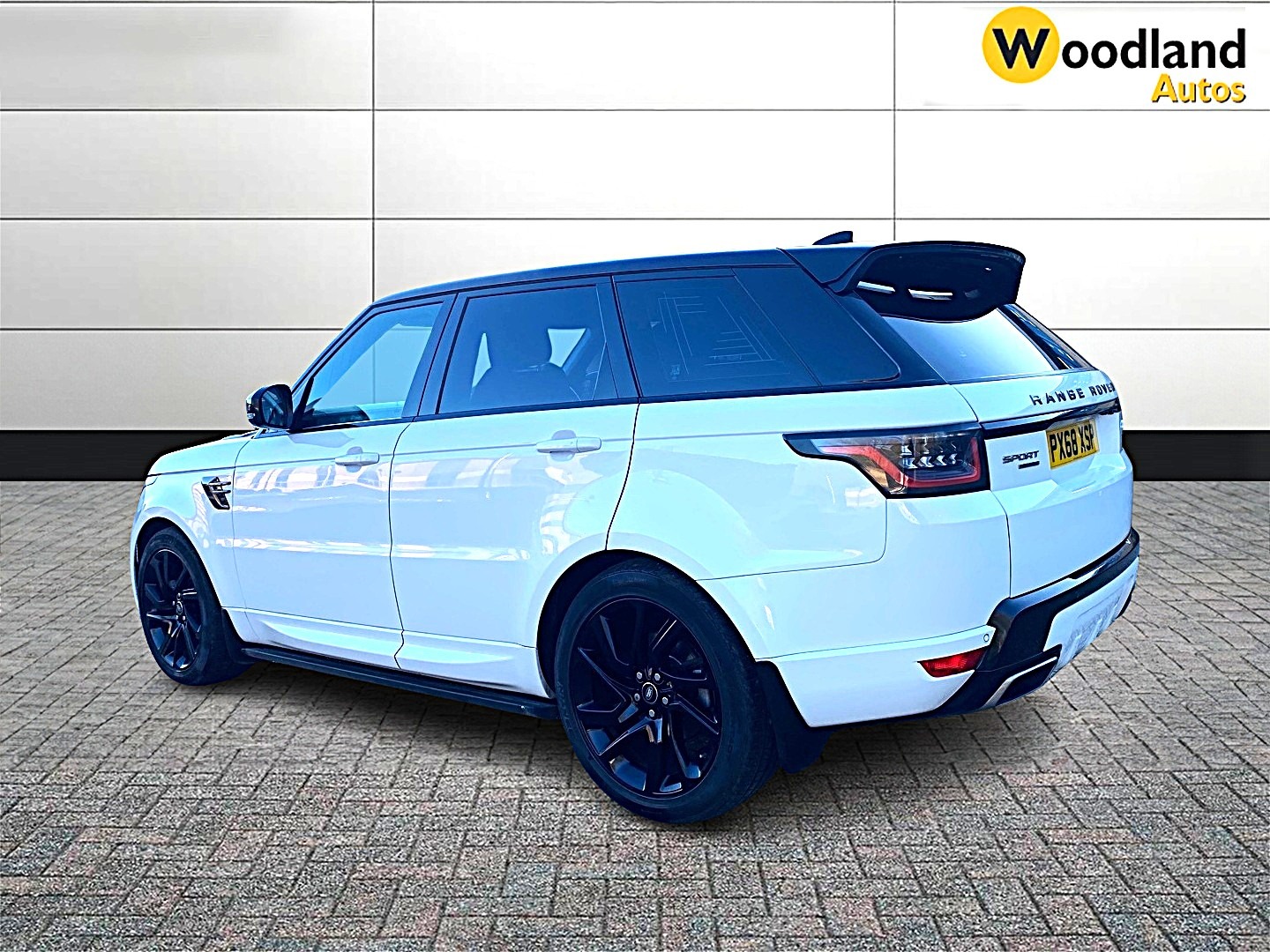 Used Land Rover Range Rover Sport 2018 for sale - 77718790: Photo 4