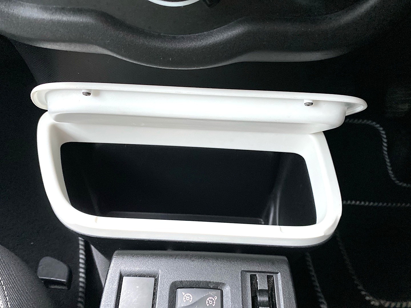 Used Renault Twingo 2015 for sale - 77285581: Photo 15