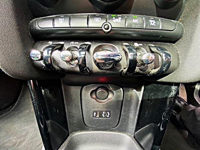 Used MINI Hatch 2016 for sale - 77804030: Photo 28