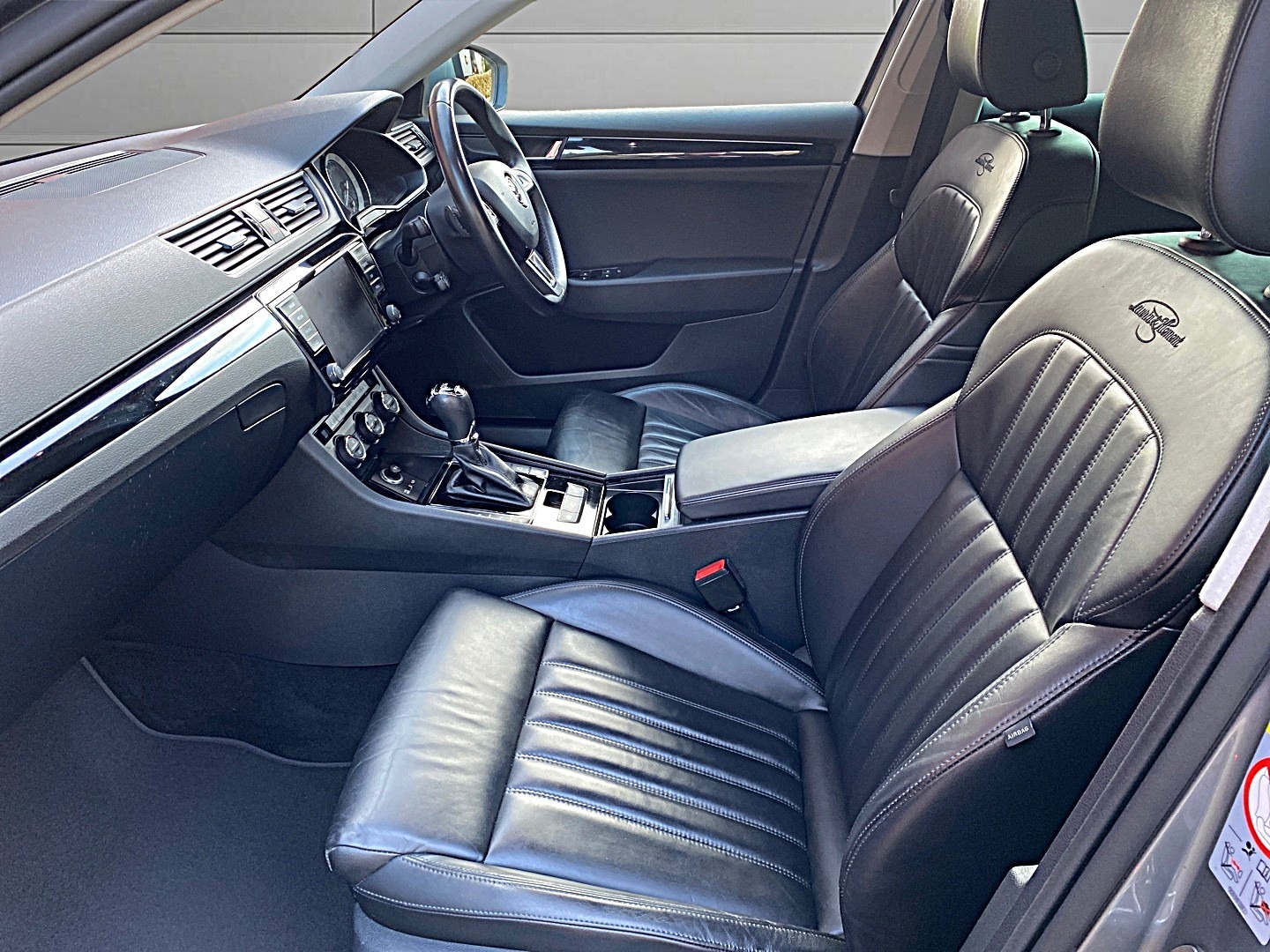 Used Skoda Superb 2018 for sale - 76579709: Photo 23