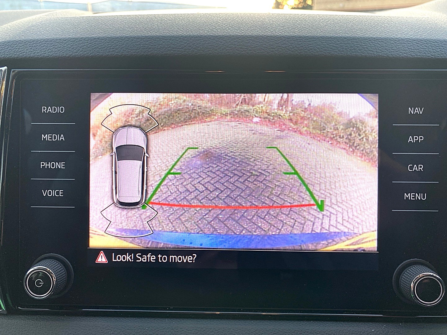 Used Skoda Karoq 2023 for sale - 76958710: Photo 12