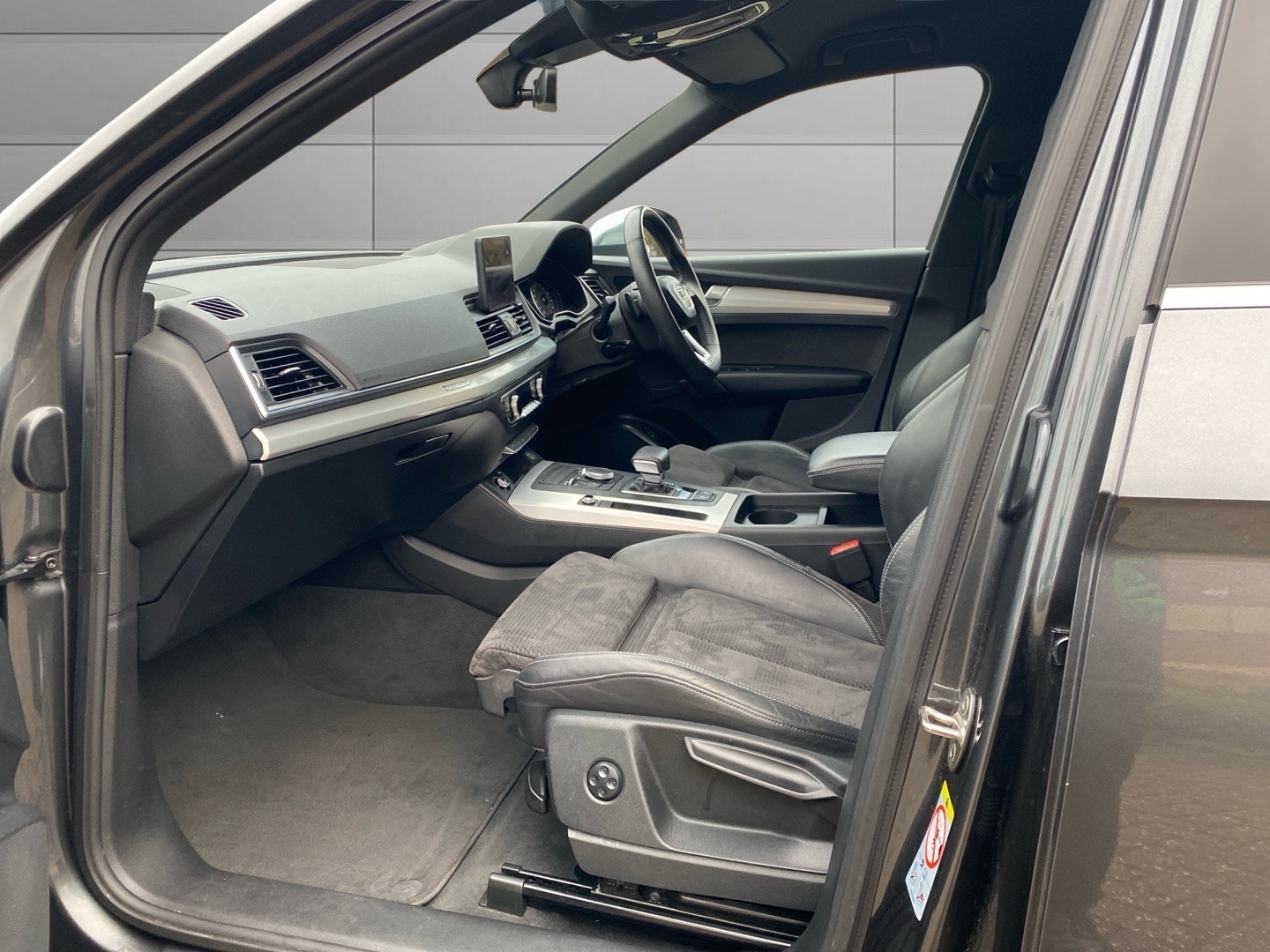 Used Audi Q5 2020 for sale - 77033555: Photo 25