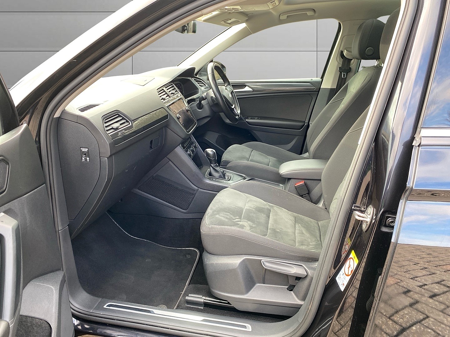 Used Volkswagen Tiguan 2019 for sale - 77603326: Photo 29