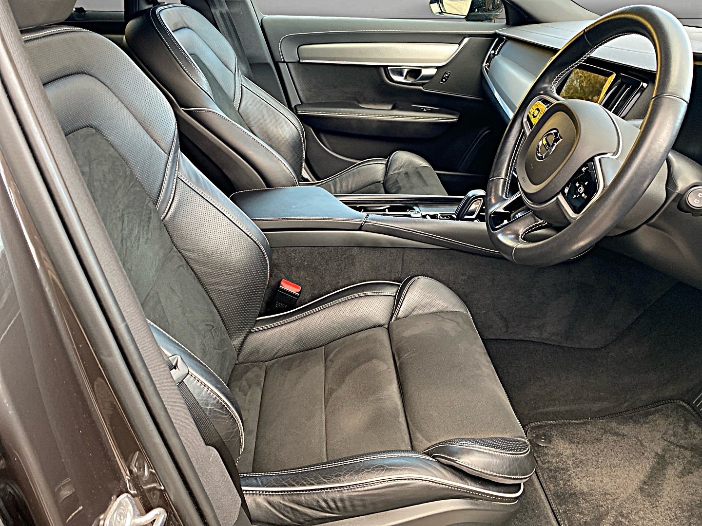 Used Volvo V90 2021 for sale - 76392508: Photo 8