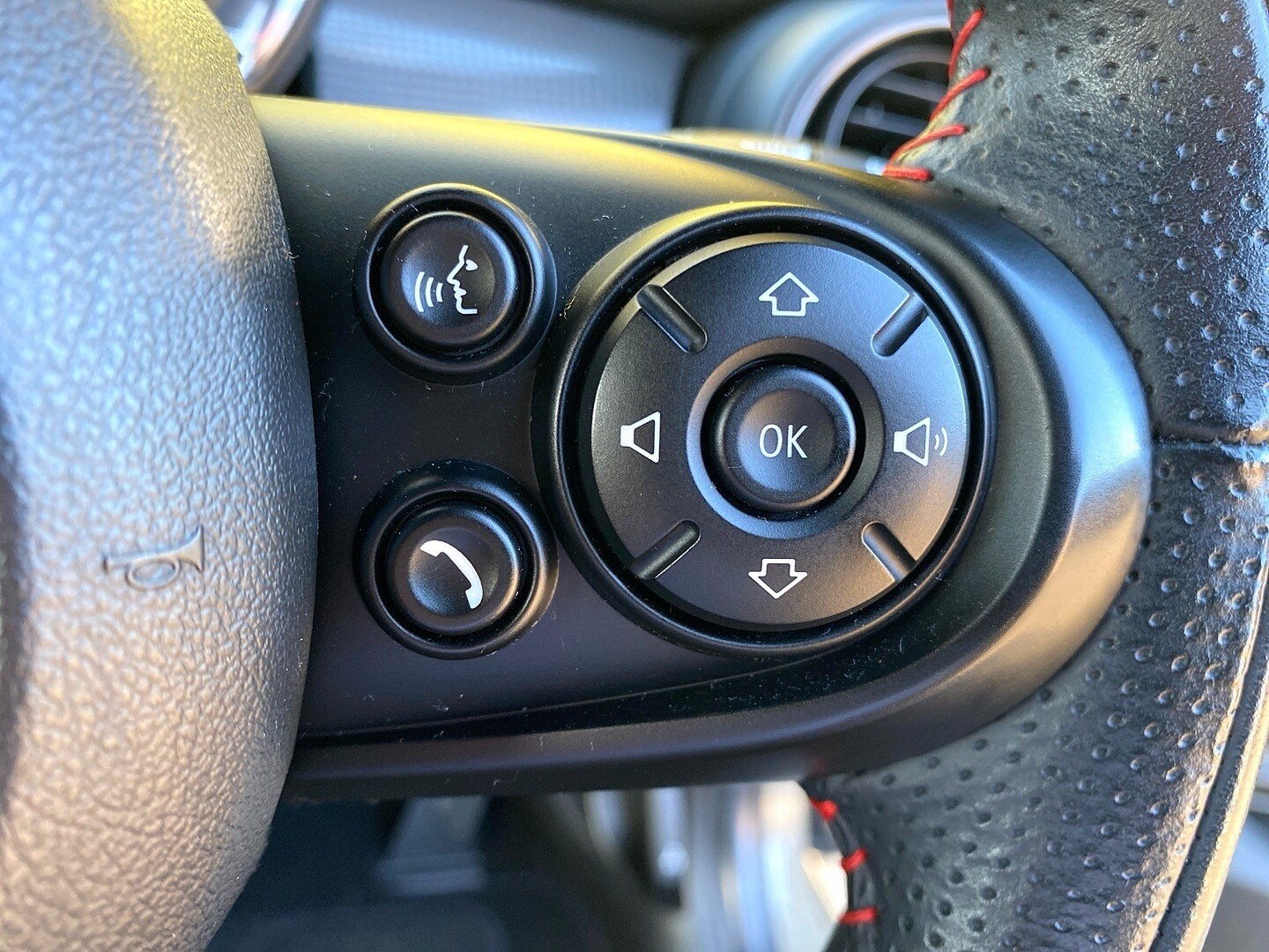 Used MINI Hatch 2019 for sale - 76252456: Photo 21