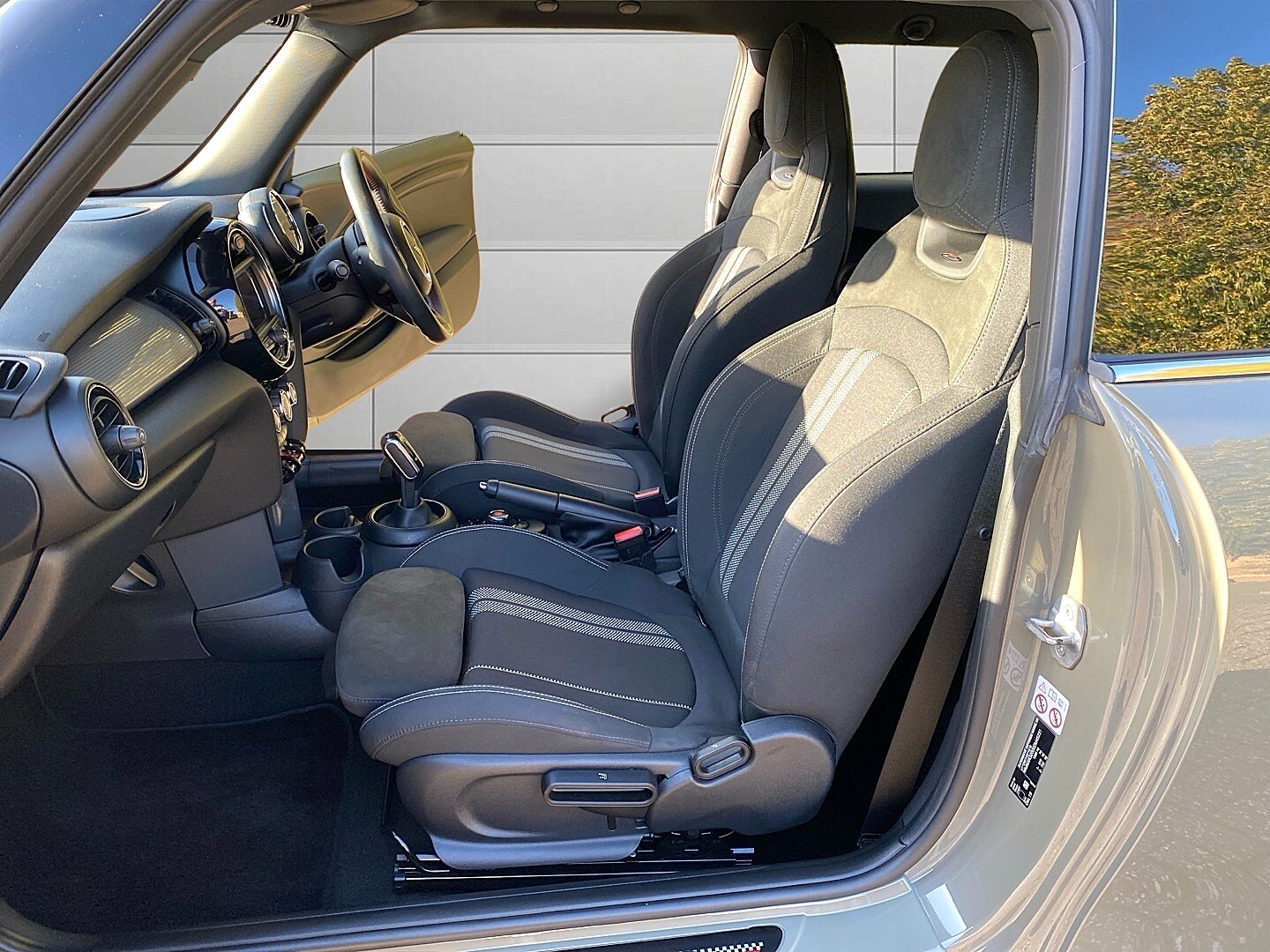 Used MINI Hatch 2019 for sale - 76252456: Photo 28