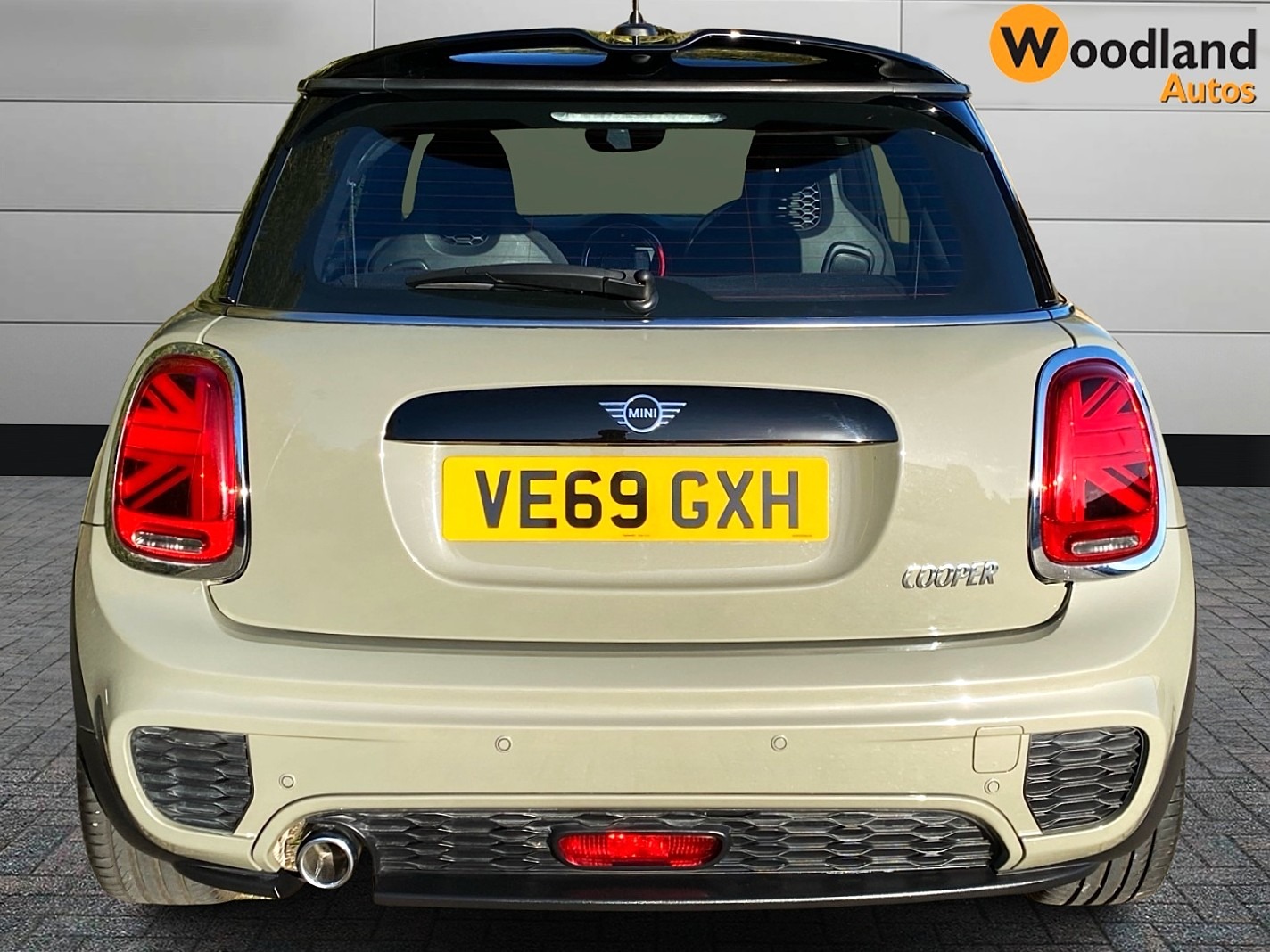 Used MINI Hatch 2019 for sale - 76252456: Photo 4