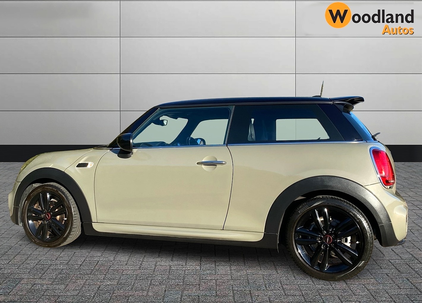 Used MINI Hatch 2019 for sale - 76252456: Photo 8