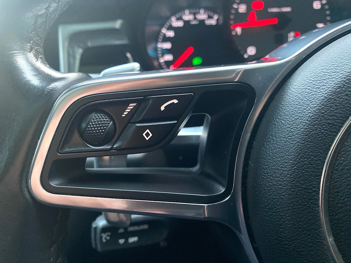 Used Porsche Macan 2019 for sale - 76652900: Photo 18