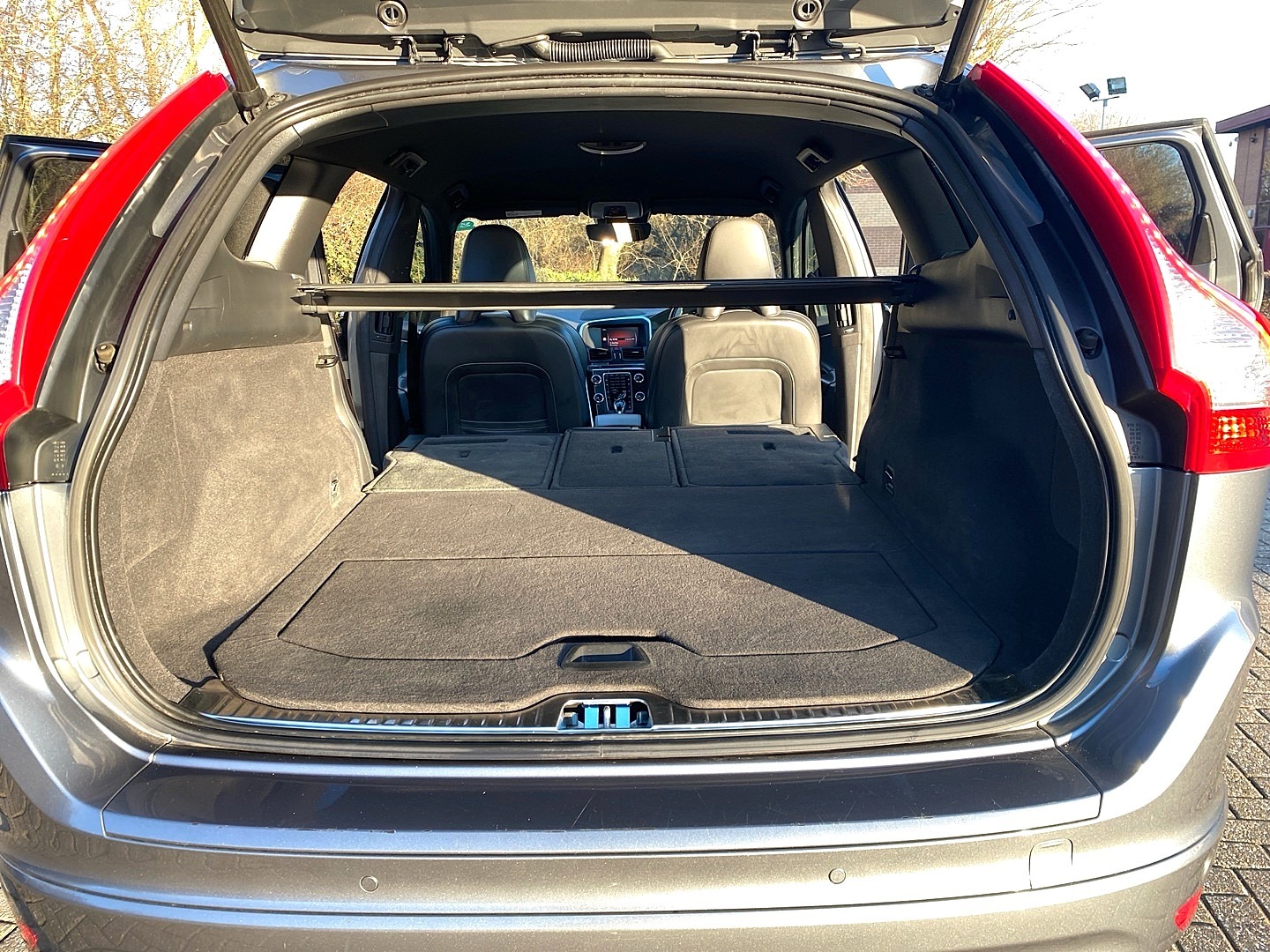 Used Volvo XC60 2017 for sale - 77079283: Photo 13