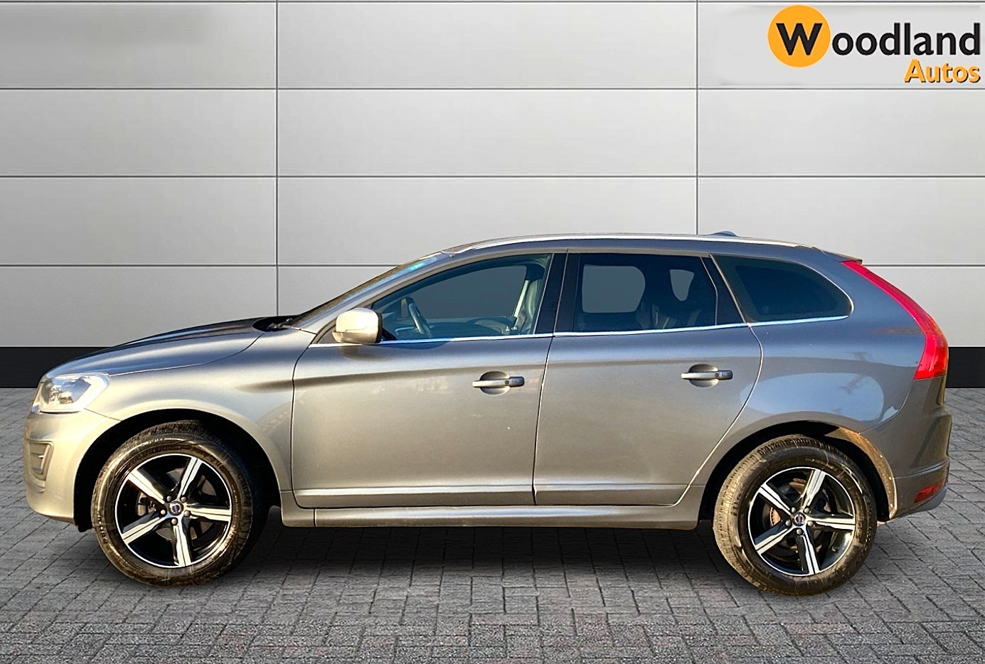 Used Volvo XC60 2017 for sale - 77079283: Photo 15