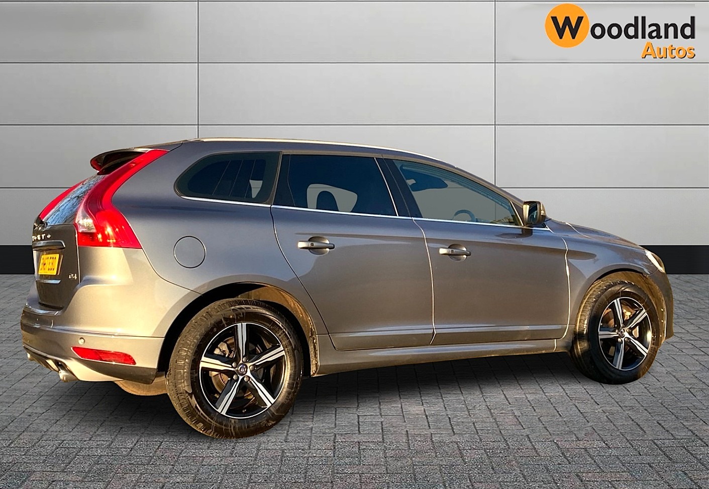 Used Volvo XC60 2017 for sale - 77079283: Photo 24