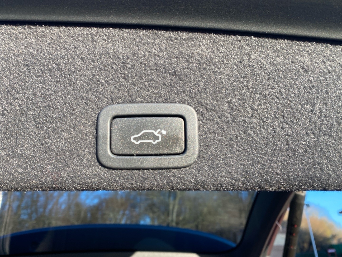 Used Volvo XC60 2017 for sale - 77079283: Photo 5