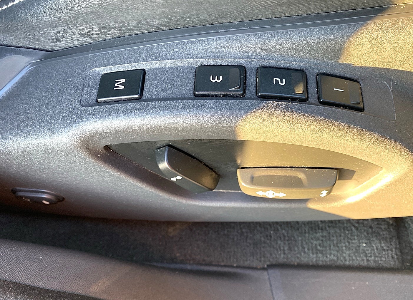 Used Volvo XC60 2017 for sale - 77079283: Photo 6