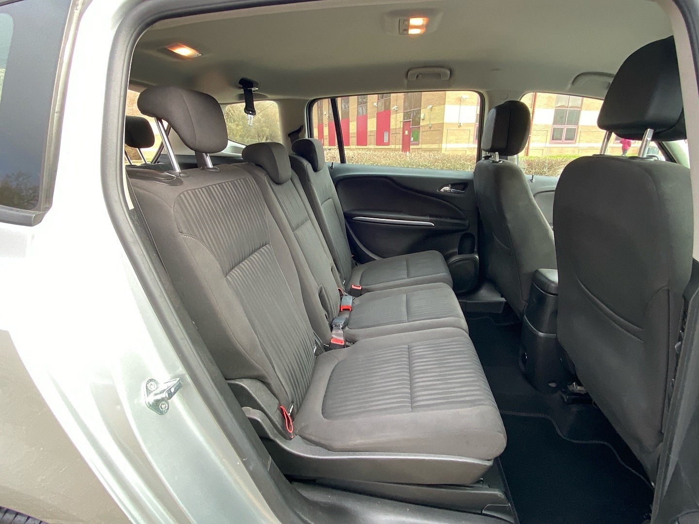 Used Vauxhall Zafira 2016 for sale - 77198454: Photo 11