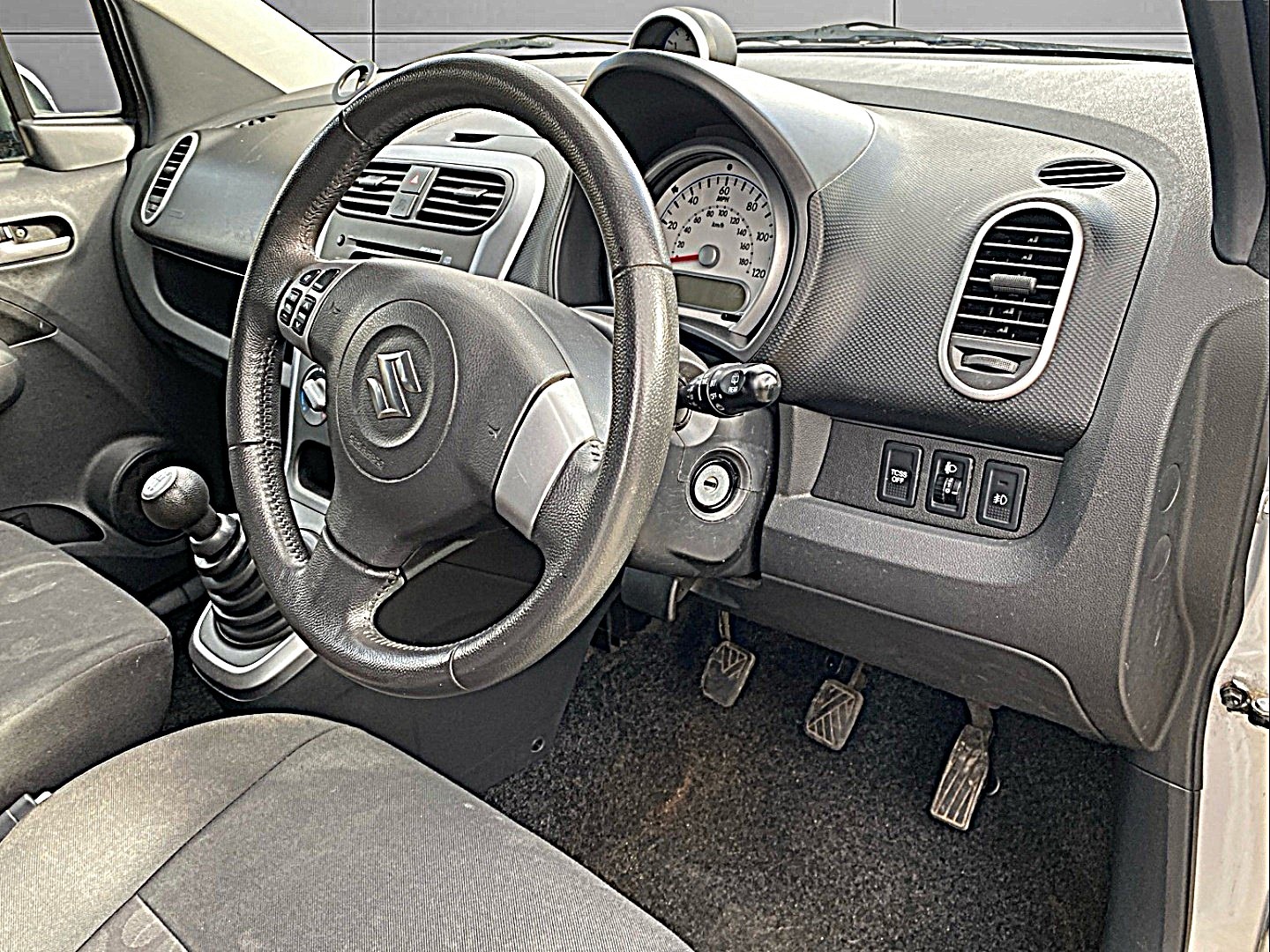 Used Suzuki Splash 2010 for sale - 77804156: Photo 9