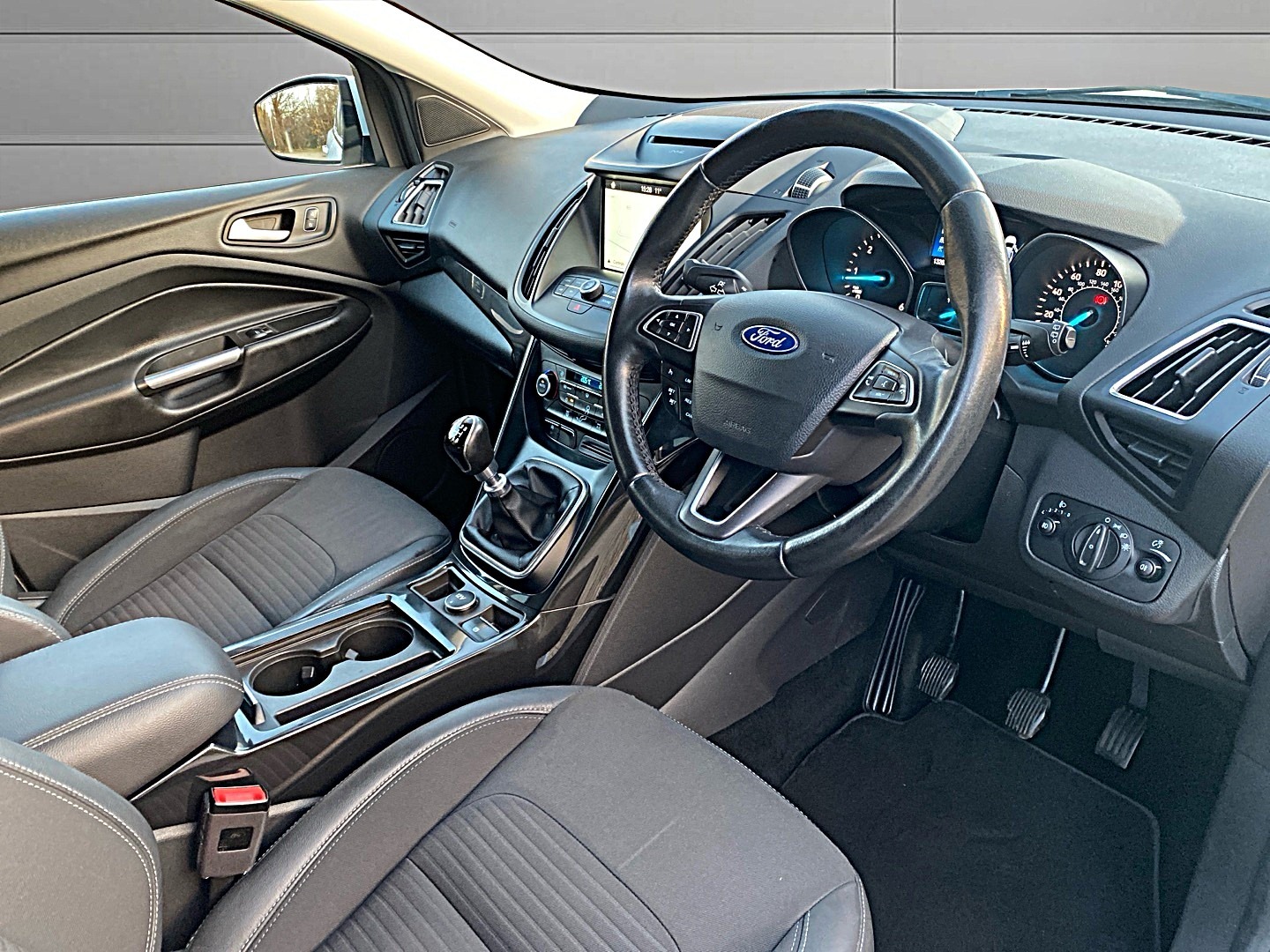 Used Ford Kuga 2017 for sale - 77025698: Photo 6