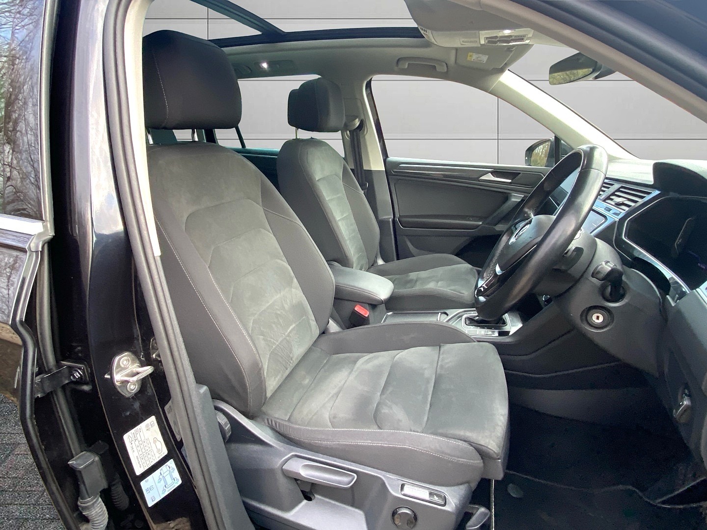 Used Volkswagen Tiguan 2019 for sale - 77579743: Photo 4