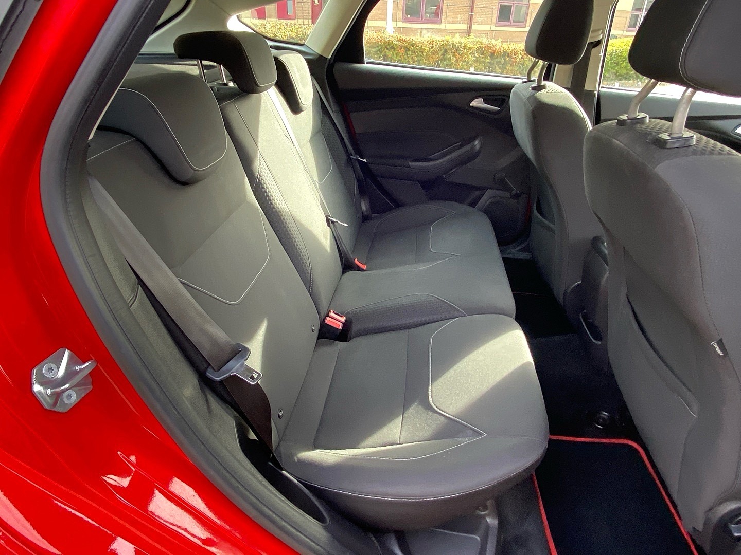 Used Ford Focus 2015 for sale - 76415732: Photo 15