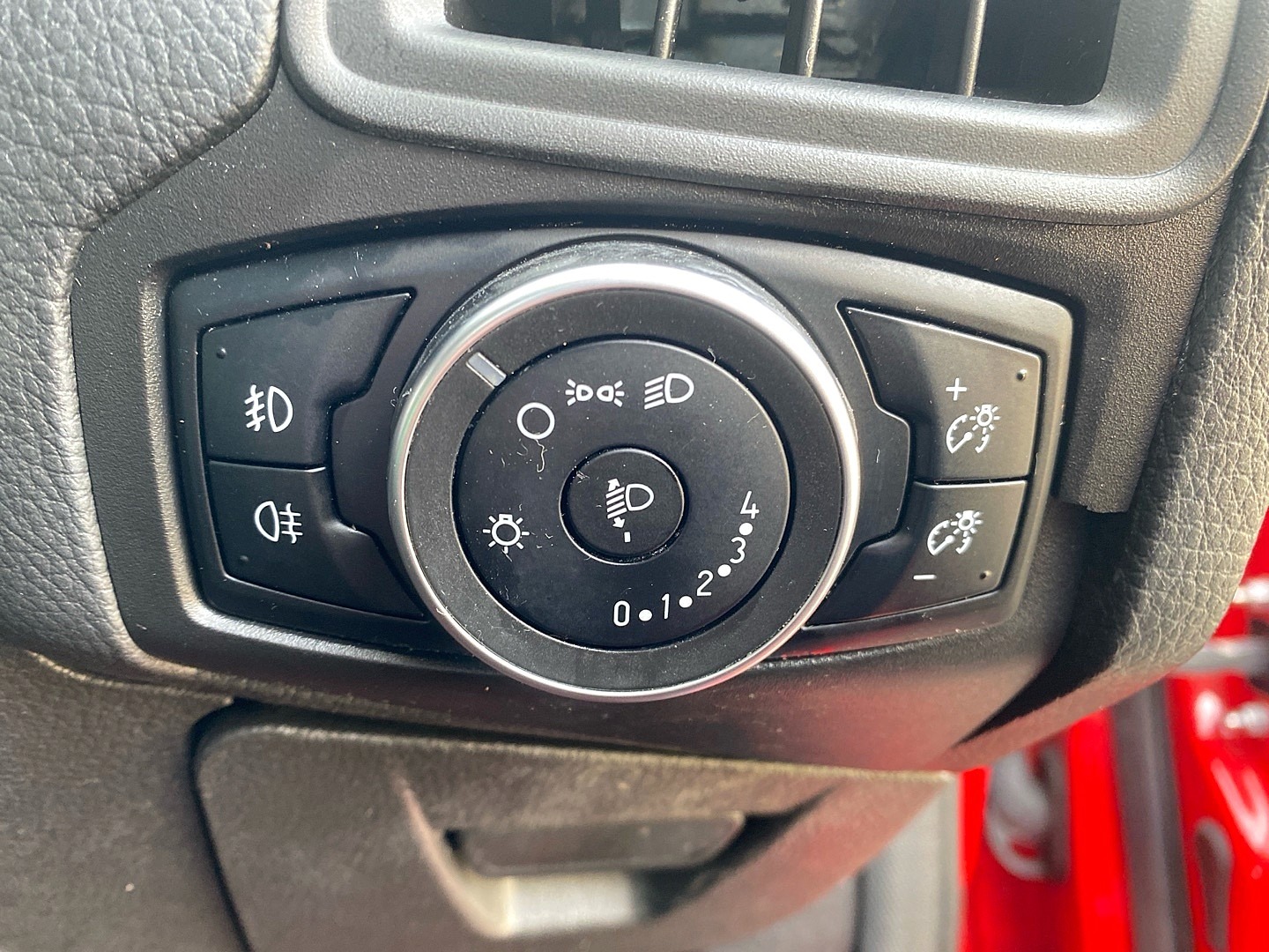 Used Ford Focus 2015 for sale - 76415732: Photo 18