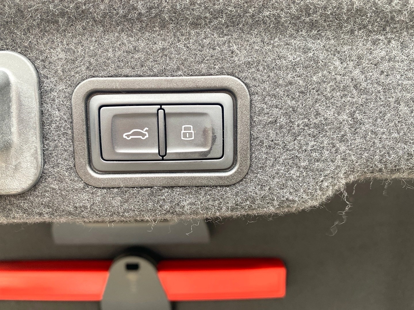 Used Audi S8 2015 for sale - 78106804: Photo 19