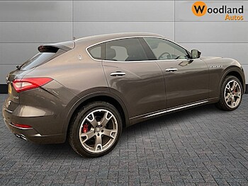 Used Maserati Levante 2018 for sale - 77088112: Photo