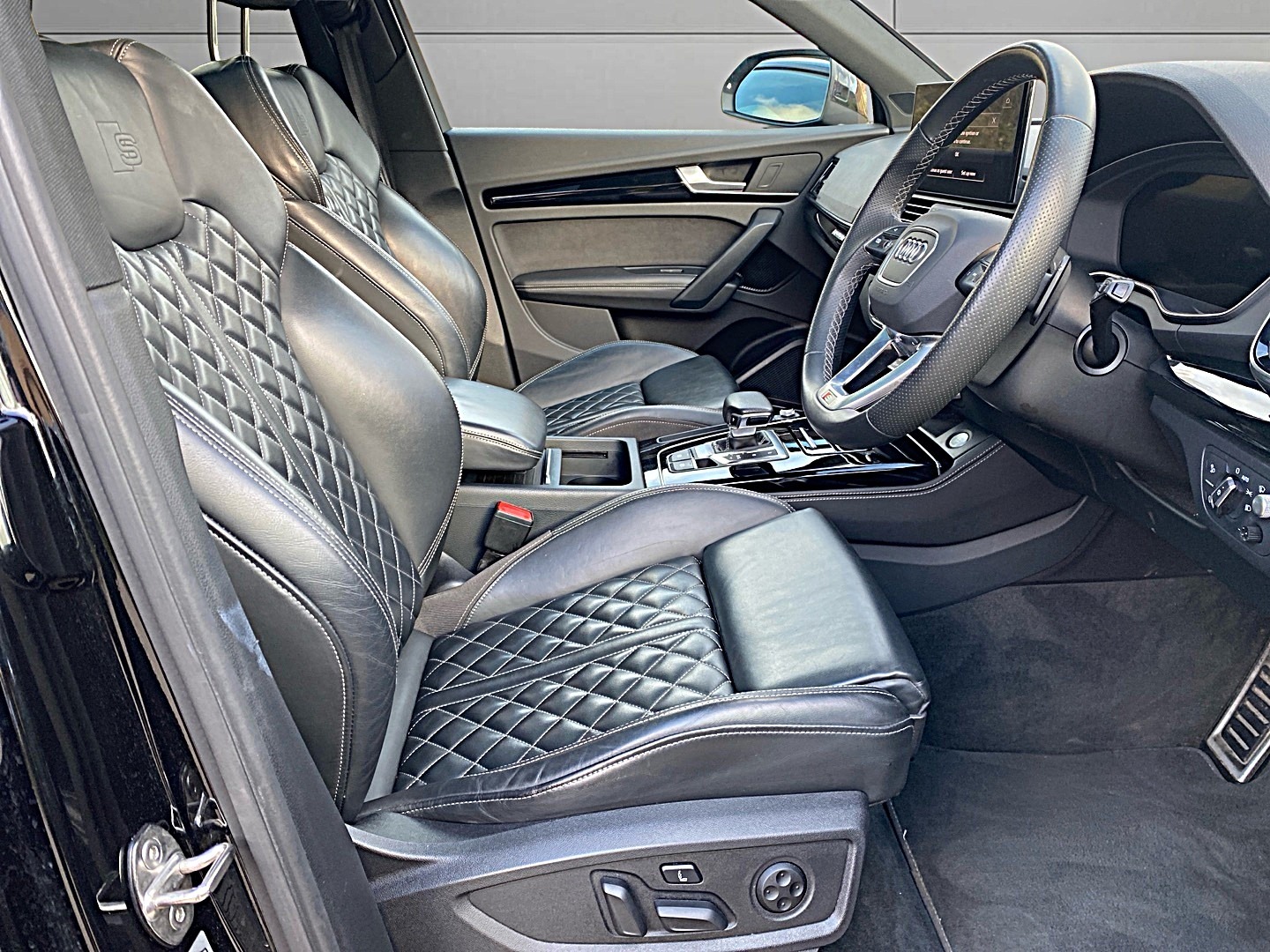 Used Audi Q5 2023 for sale - 77813400: Photo 17