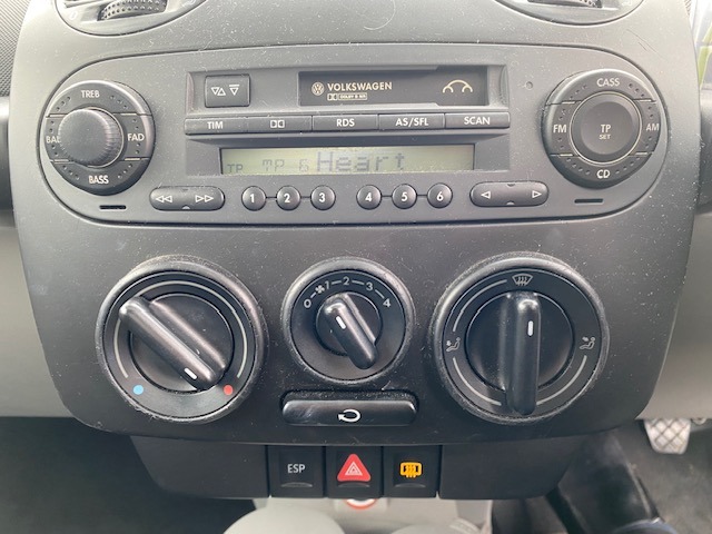 Used Volkswagen Beetle 2002 for sale - 77902714: Photo 14