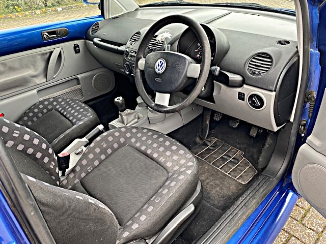 Used Volkswagen Beetle 2002 for sale - 77902714: Photo 9