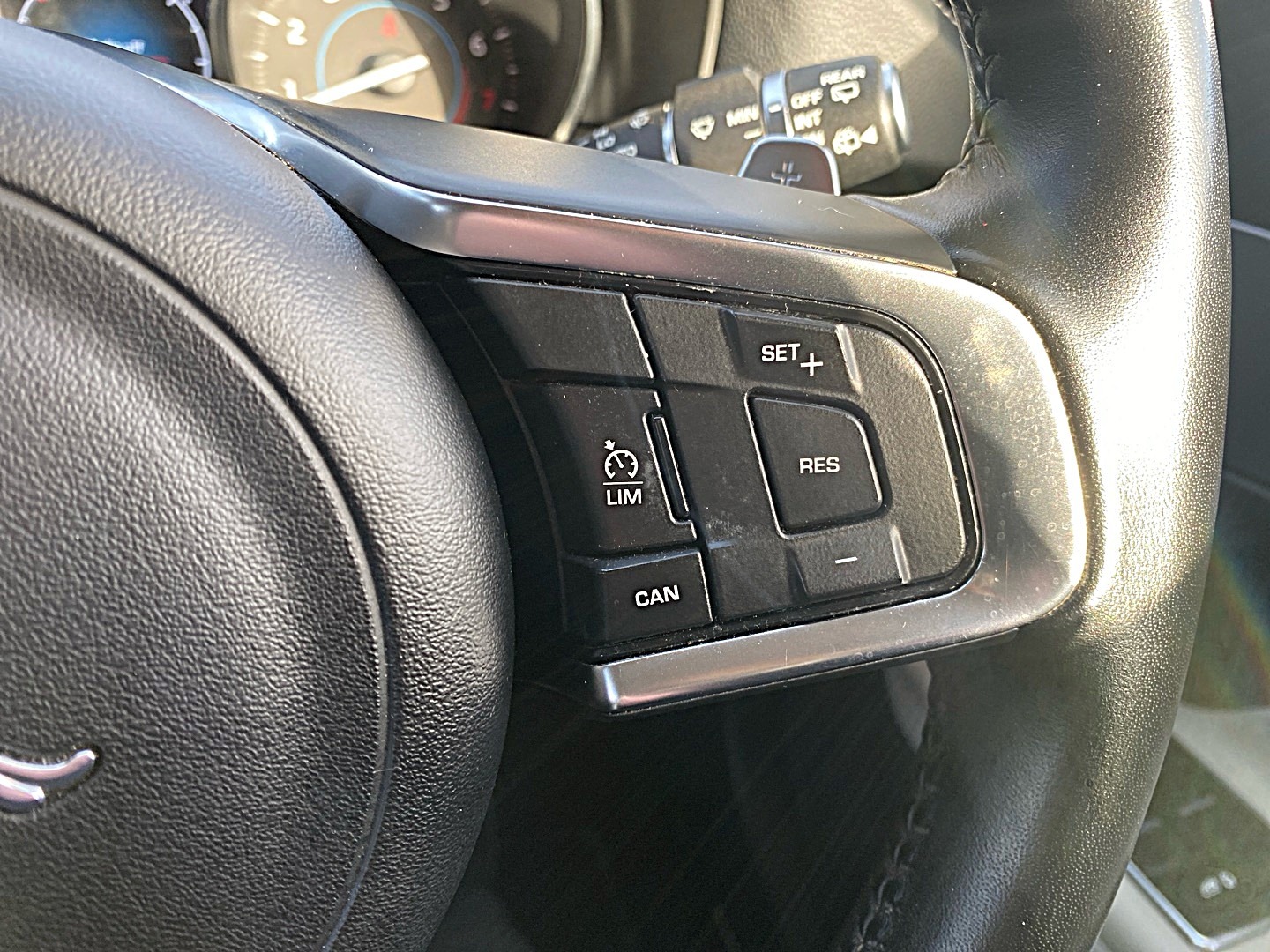 Used Jaguar XF 2019 for sale - 77077363: Photo 21