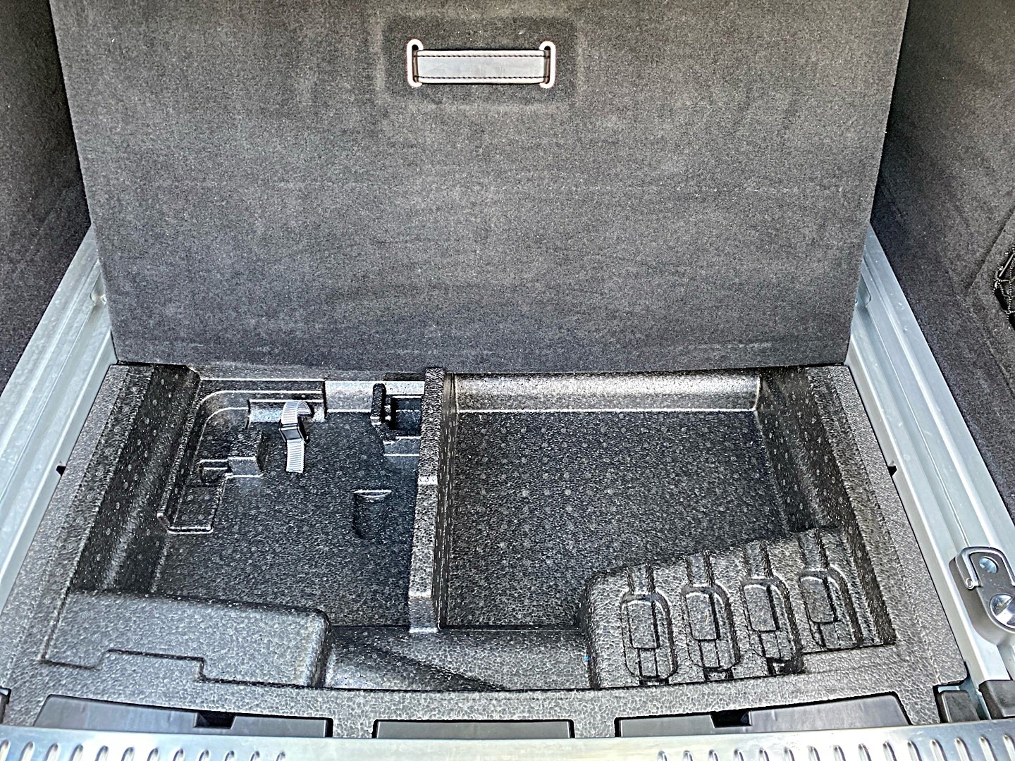 Used Jaguar XF 2019 for sale - 77077363: Photo 24