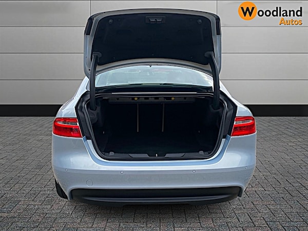 Used Jaguar XE 2015 for sale - 76157486: Photo 15