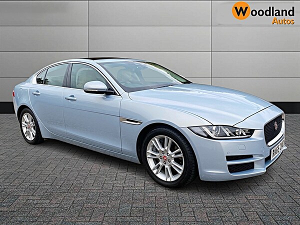 Used Jaguar XE 2015 for sale - 76157486: Photo 6